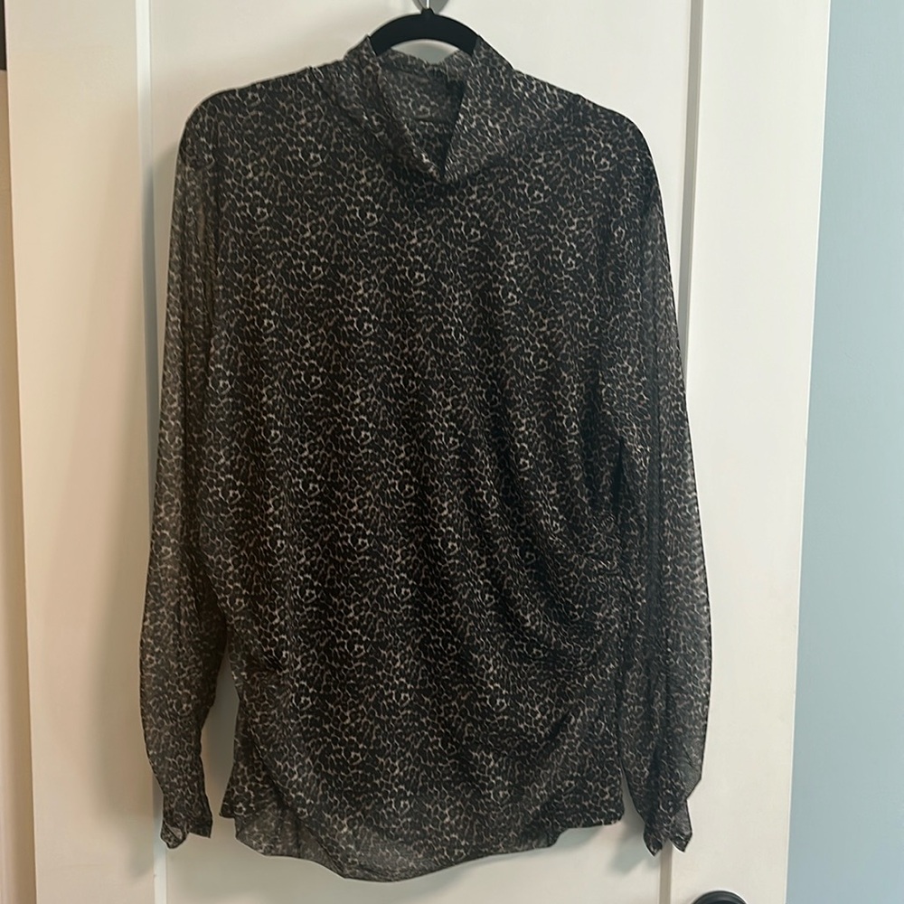 Animal print lightweight top